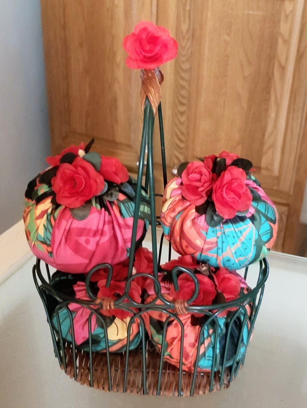 Pretty pumpkin basket,  pumpkins 13" around Basket 22" Around
